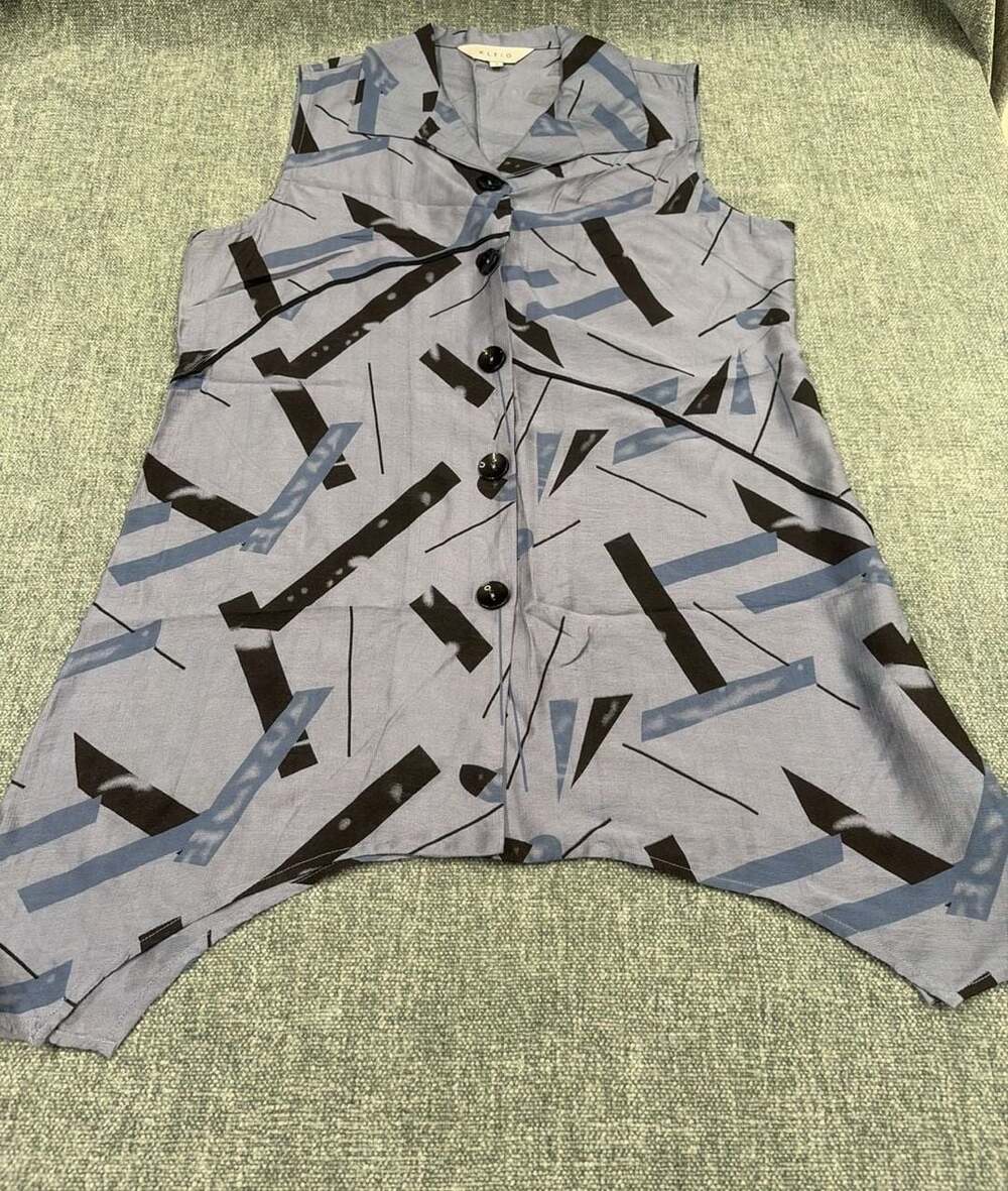 KLEIO Women's Sleeveless Abstract Print Button-Front Asymmetric Hem Vest